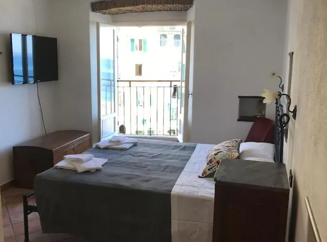 Candidina 2 Vernazza